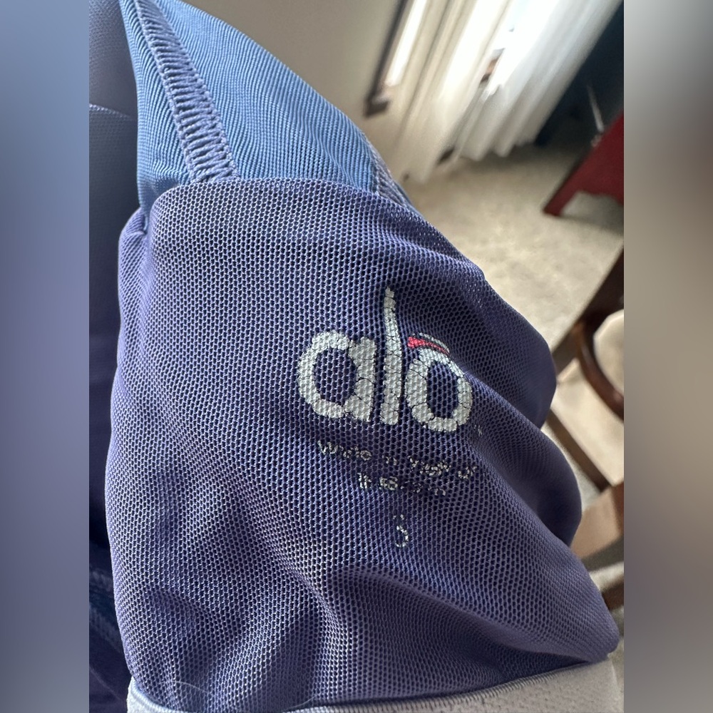 Alo tank top - Picture 5 of 5